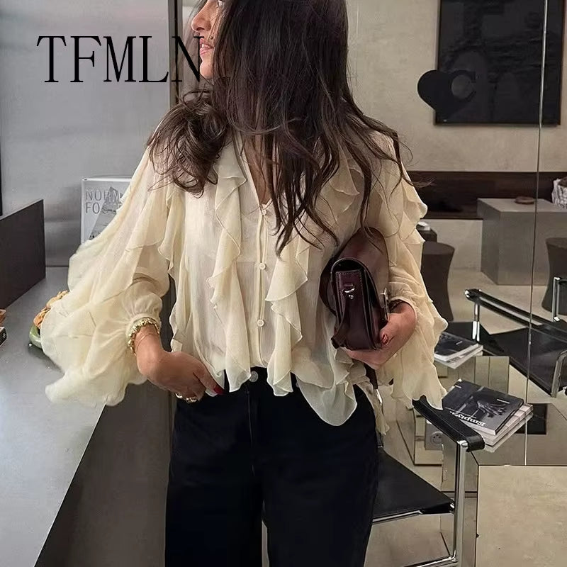 Elevate Your Spring/Summer Wardrobe with the TFMLN Women's Ruffle Blouse - Trendy Single Breasted Tiered Top Perfect for Beach Days!